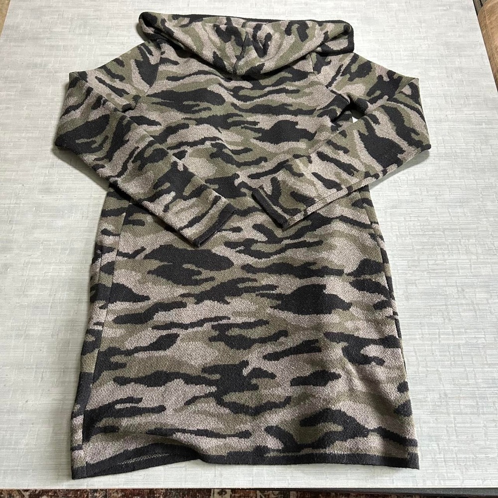 Rachel Zoe Camo Hooded Cardigan - Picture 6 of 6